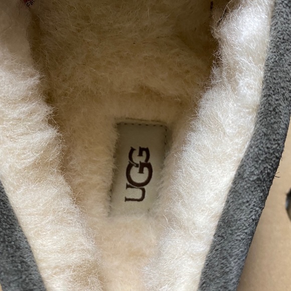 Men UGG Ascot Slippers